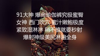 高颜值极品小妞镜头前玩弄大号假阳具，不停抽插把自己干得高潮不断翻白眼好刺激，逼逼大洞特写尿尿给狼友看