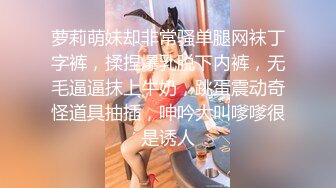 雇人进女厕拍的，真好看