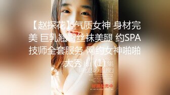 商场女厕全景多角度偷拍躲在里面抽烟的长发美女多毛小嫩鲍