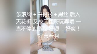 奶妈展示自己保养得好好的嫩奶